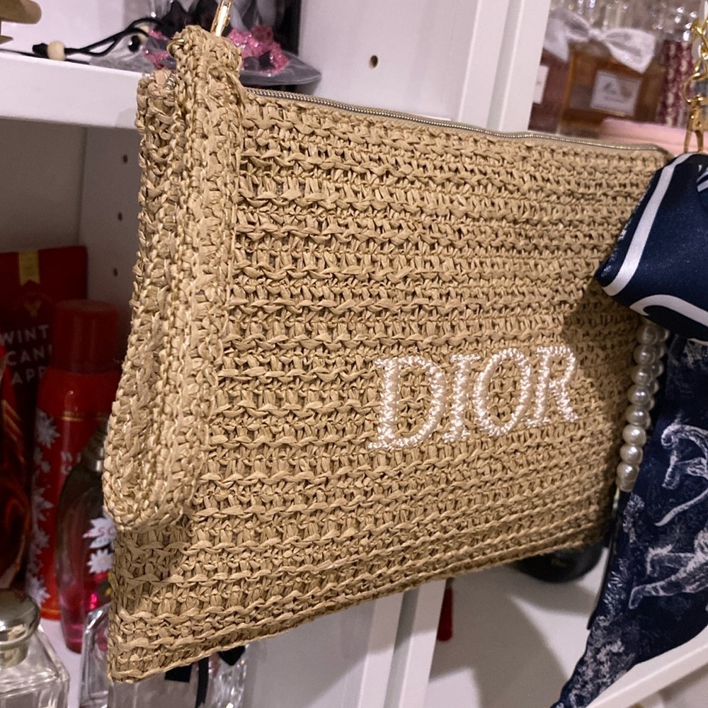 Dior Raffia Pouch - Picture 3 of 11